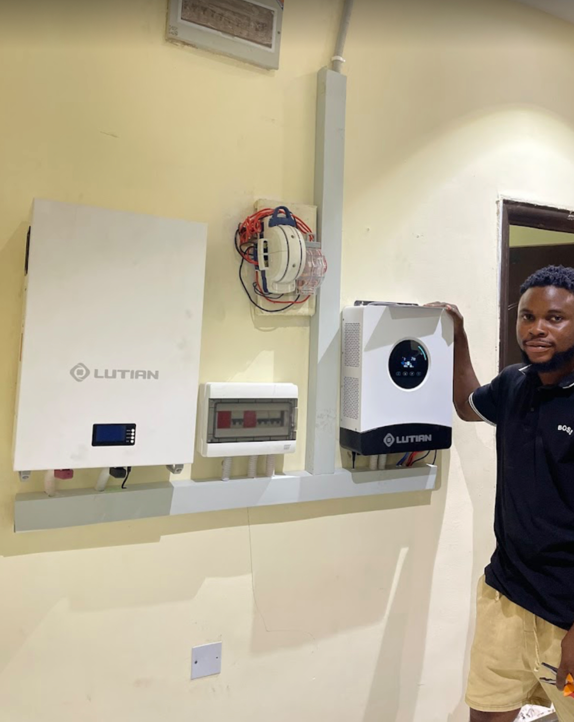 Lutian Inverter & Wall-Mount Battery